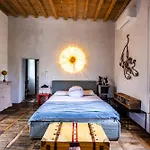 Maison Baronne, Meuble 5 Etoiles 4* Uzès
