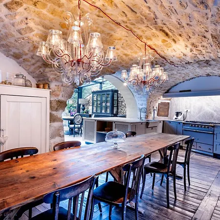Secret D'uzes - Maison Privative Aparthotel