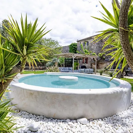 Secret D'uzes - Maison Privative Aparthotel