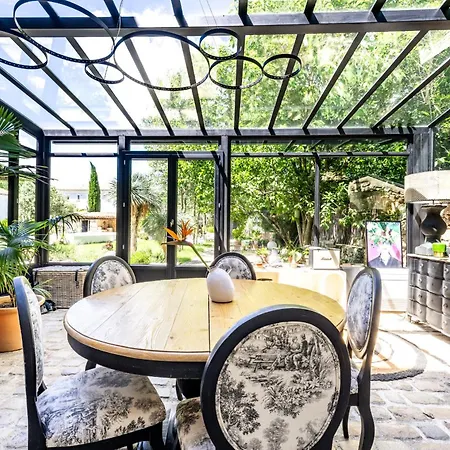 Maison Baronne, Meuble 5 Etoiles 4* Uzès