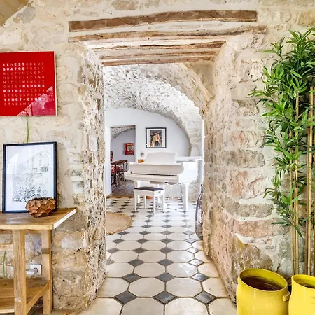 Secret D'uzes - Maison Privative Aparthotel