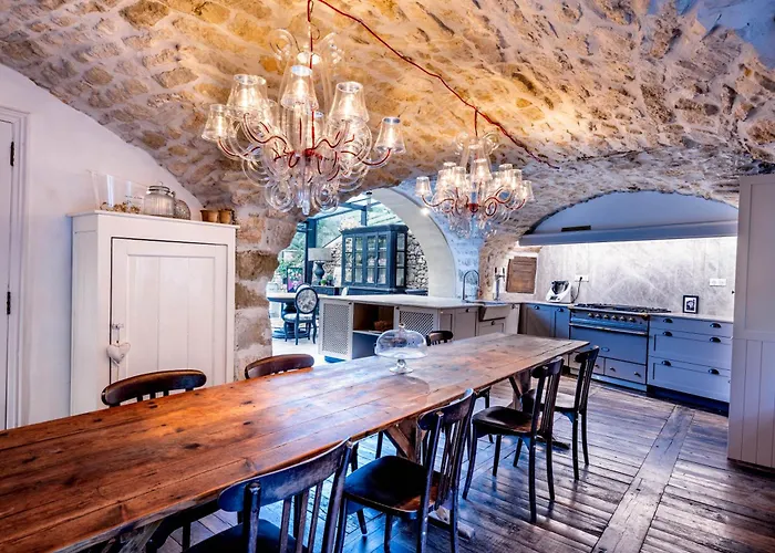 Maison Baronne Apart-hotel