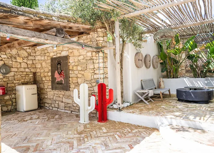 Maison Baronne Apart-hotel 4*